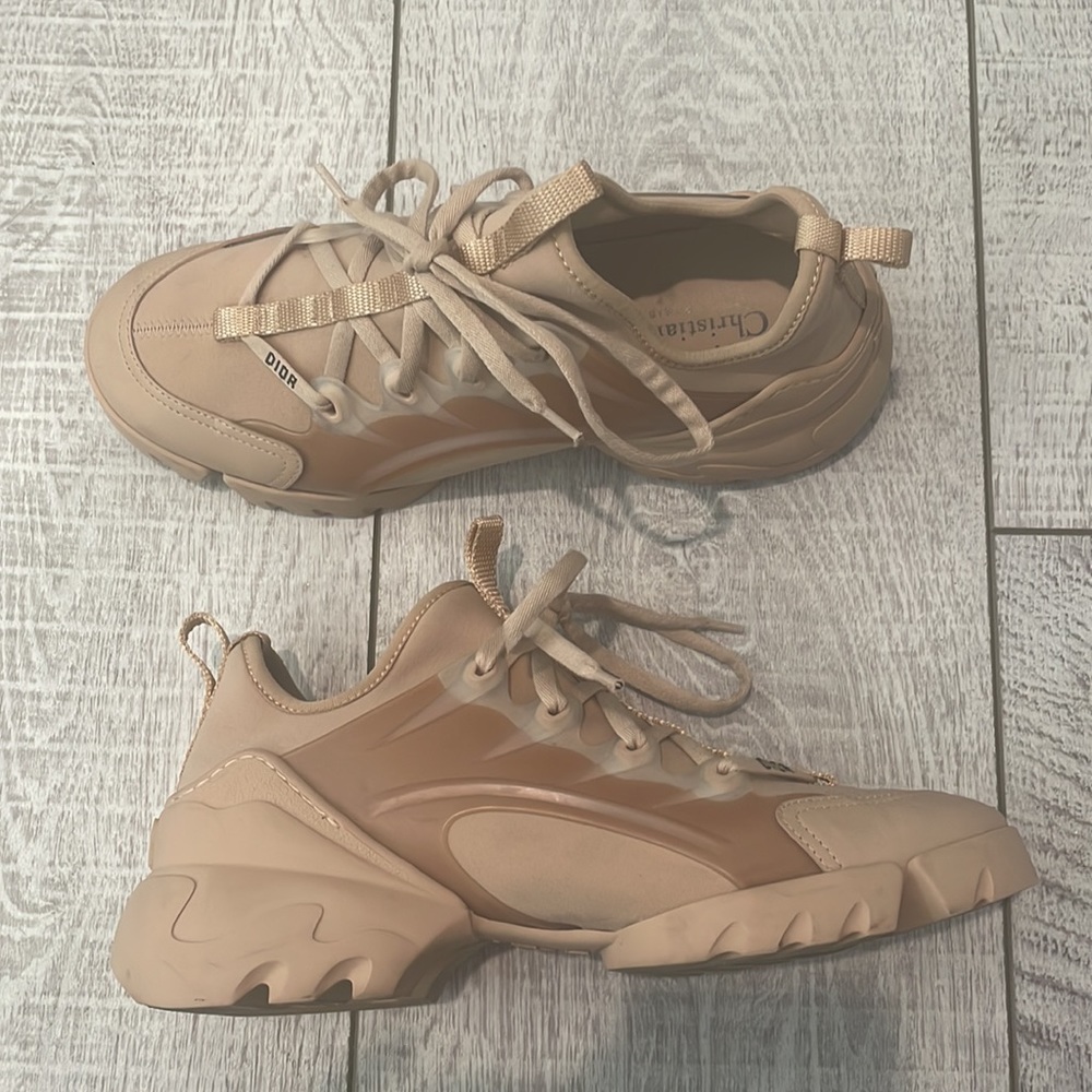 Christian Dior tennis shoes Amazing condition barely worn